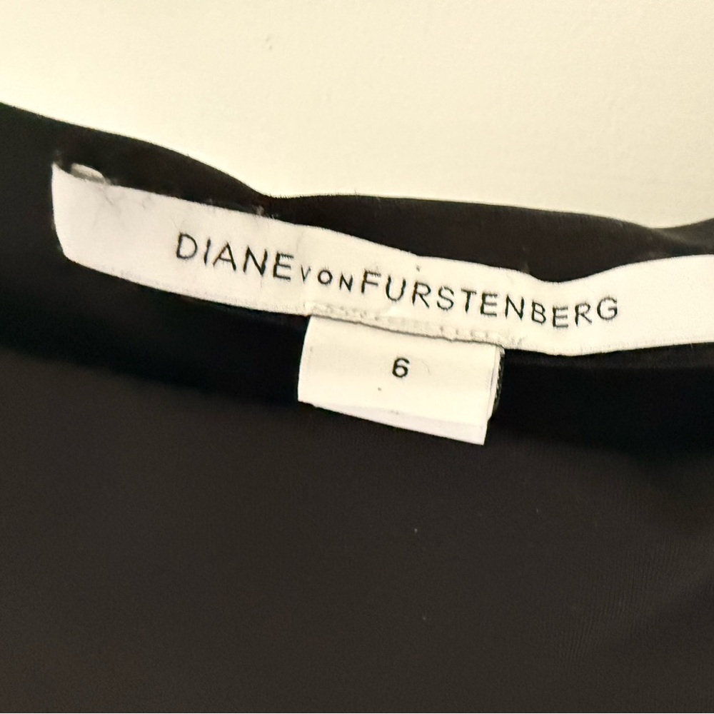 Diane Von Furstenburg DVF Size 6 Little Black Dress LBD